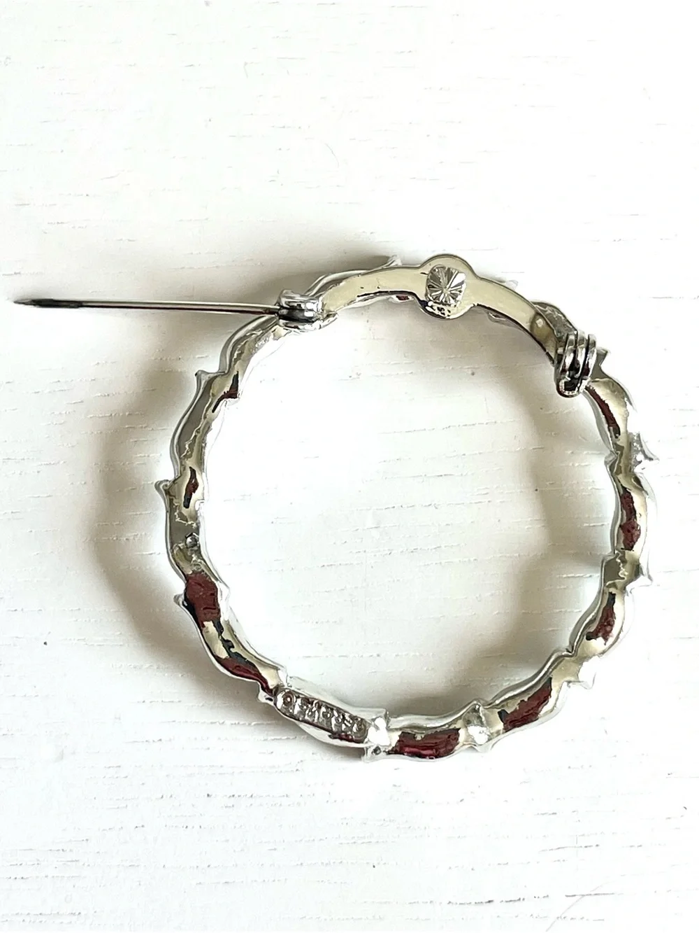 Gerry’s Vintage Silver Tone Leaf Wreath Brooch Pin Circle Minimalist Retro Mod